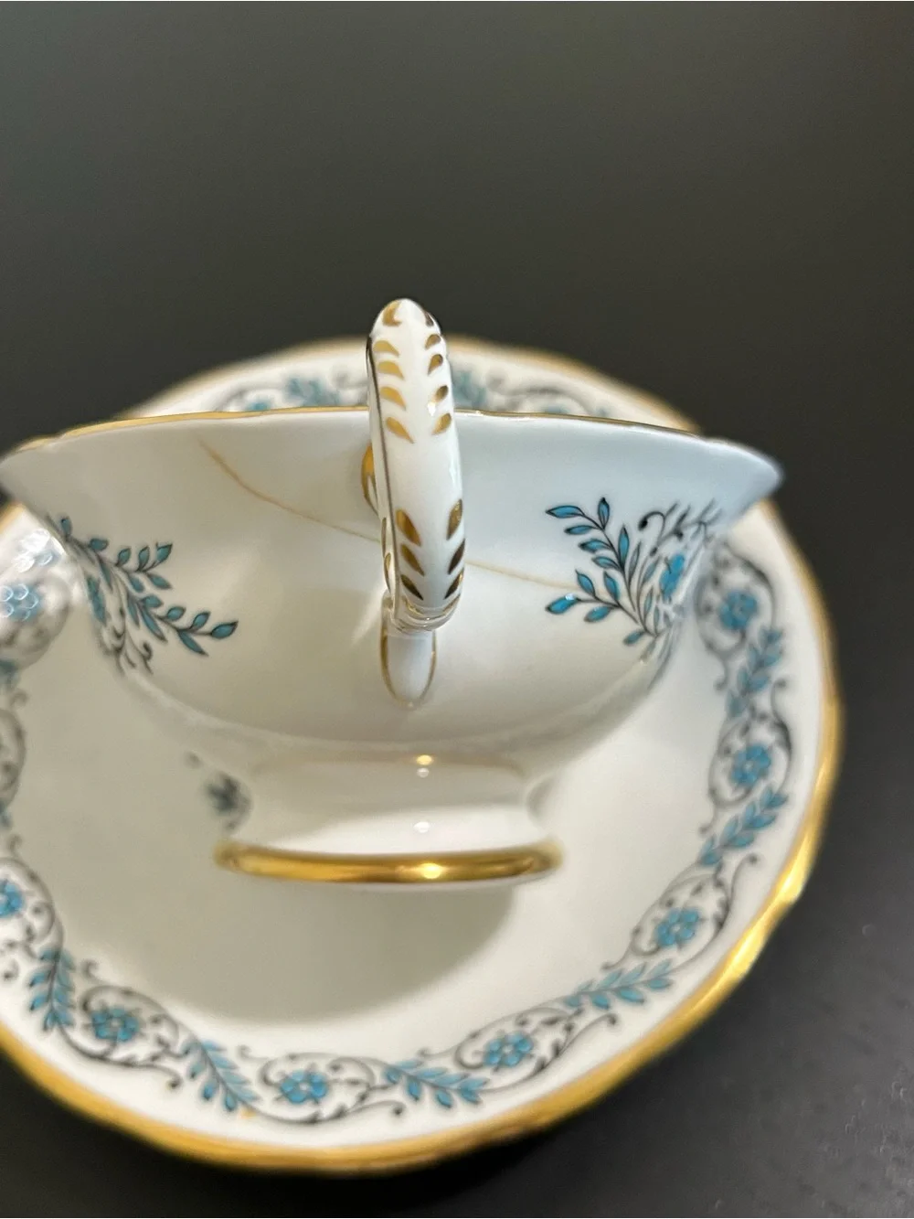 🔻sale Vintage Royal Chelsea Fine English Bone China Teacup & Saucer –Pattern 424